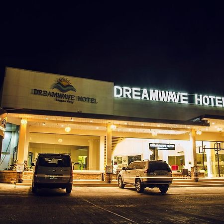 Dreamwave Hotel Ilagan Экстерьер фото